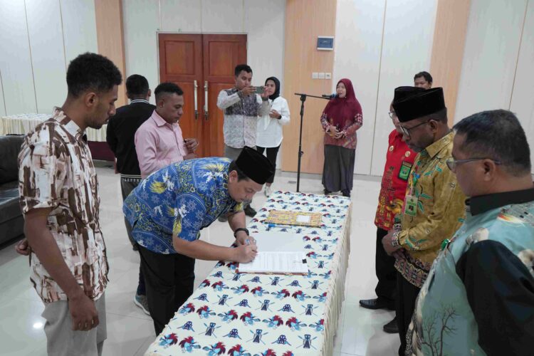 Bangun Gedung PLHUT Pertama di Papua, Hari Ini Kakanwil Saksikan Para Pihak Teken Kontrak